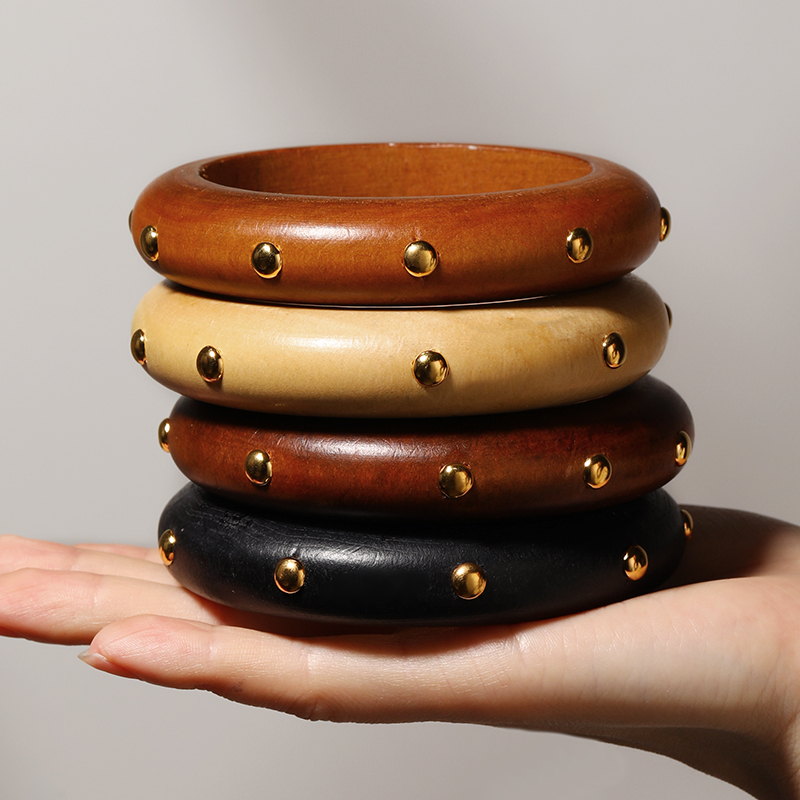 Juego de 1/4 pulseras de mader - Vintage Fashion Looks reseña y precio