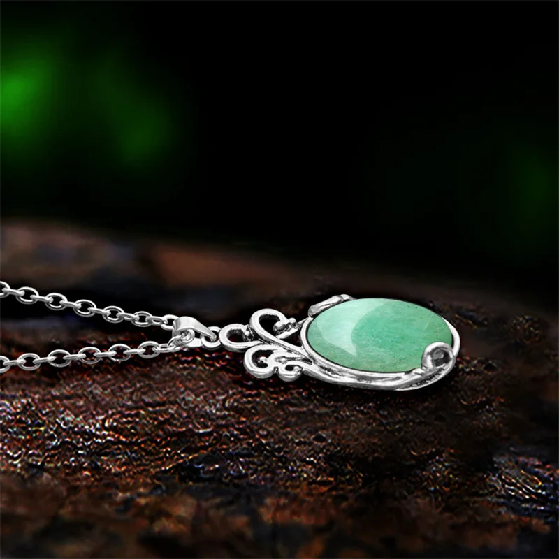 Collar con colgante de Jades l - Vintage Fashion Looks reseña y precio