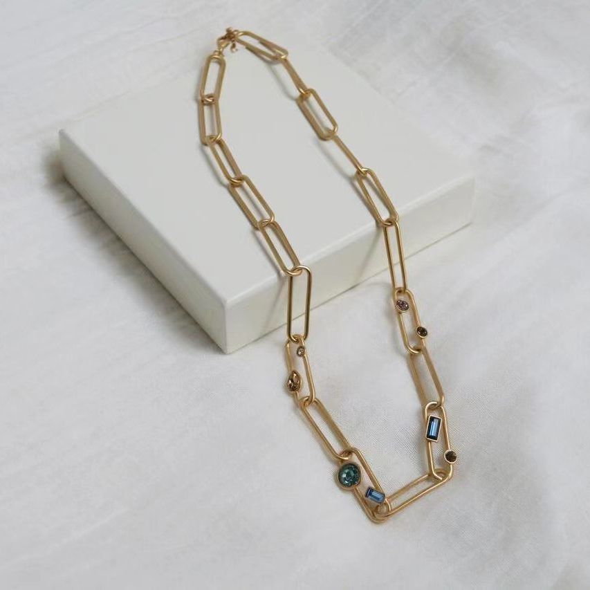 Collar de cadena vinculado con - Vintage Fashion Runway reseña y precio